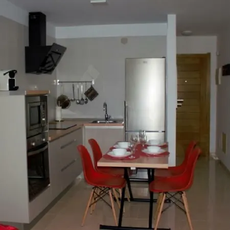 La Perla With Pool Apartamento